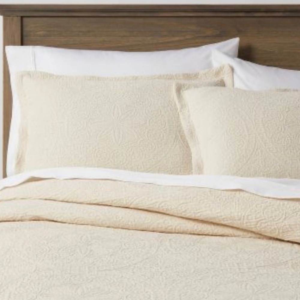 ❗Opalhouse Full/Queen Medallion Stitch Quilt Cream❗
